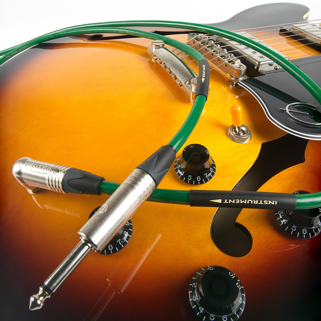 Chord Cobra Guitar Cable (90° Jack @ source) 1